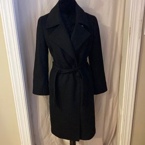 Beautiful Jones New York Collection wool and cashmere dress coat.